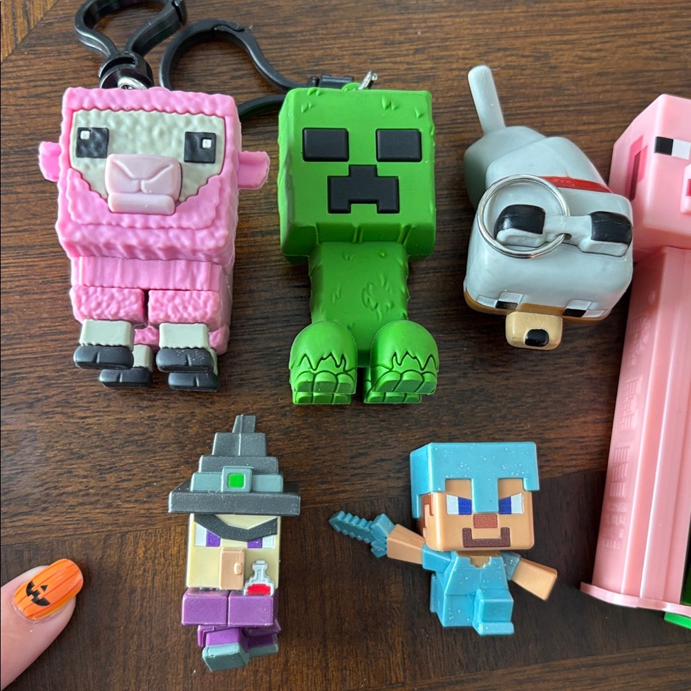 Minecraft items - Picture 2 of 6